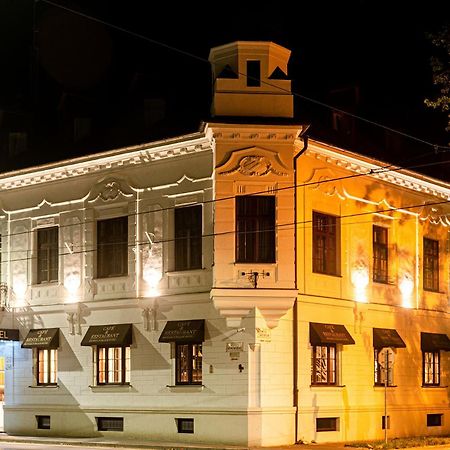 Hotel Michael'S Palace Košice Exteriör bild